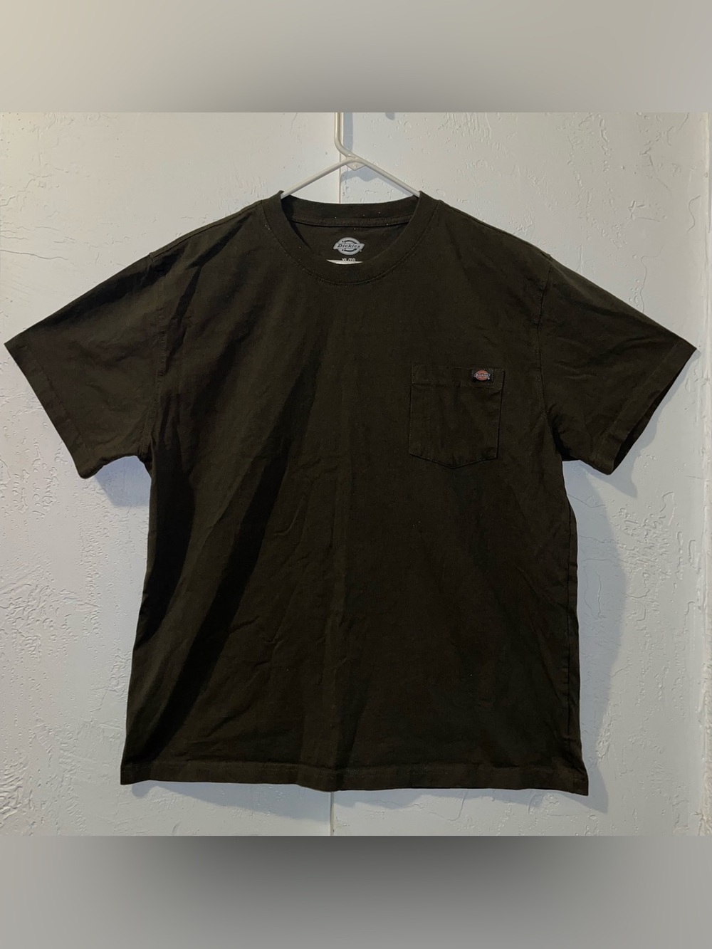 Dickies Men’s Heavyweight Short Sleeve Pocket T-shirt.